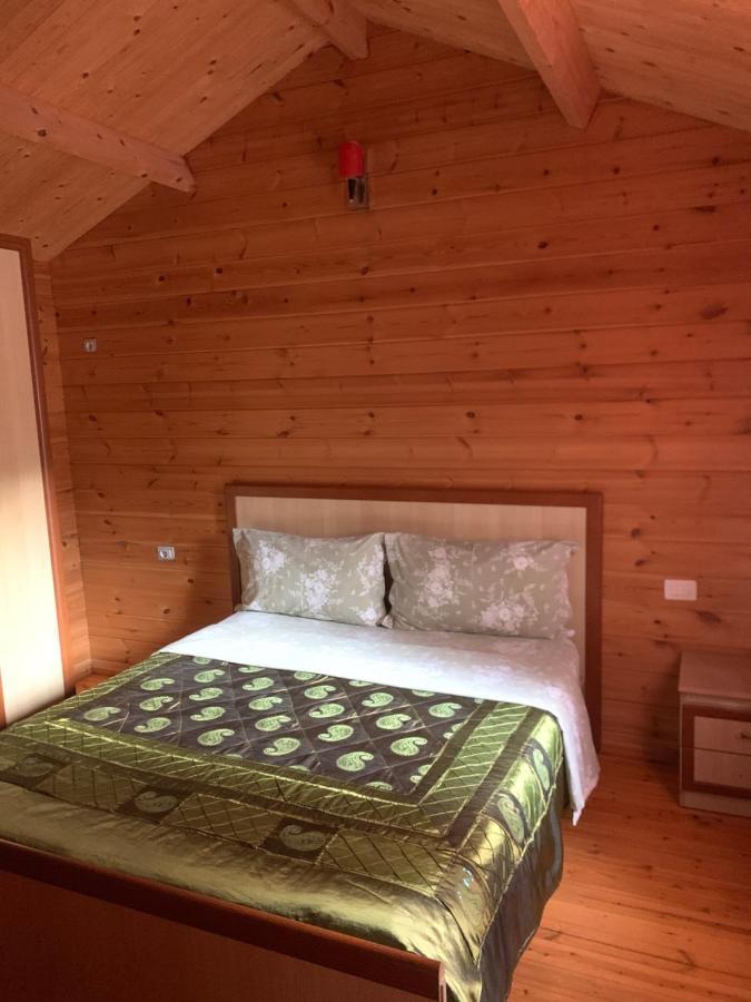 The Old Man'S Chalet Villa Dukat Exterior foto
